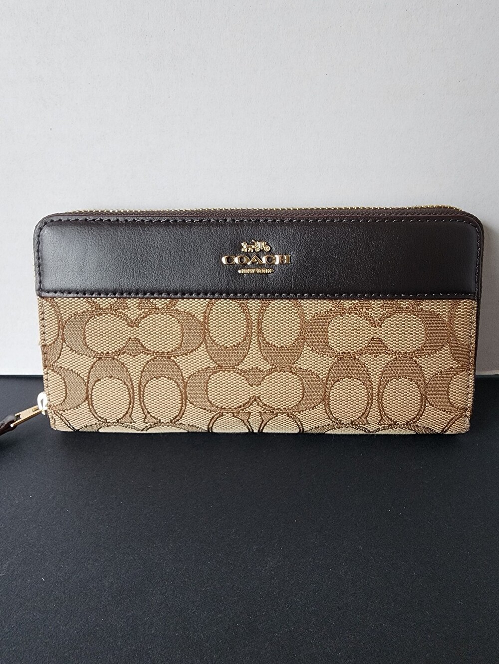 Coach Edie 31 & Matching Wallet, EUC, 2018/2019, $523 Mixed Retail - Picture 13 of 16